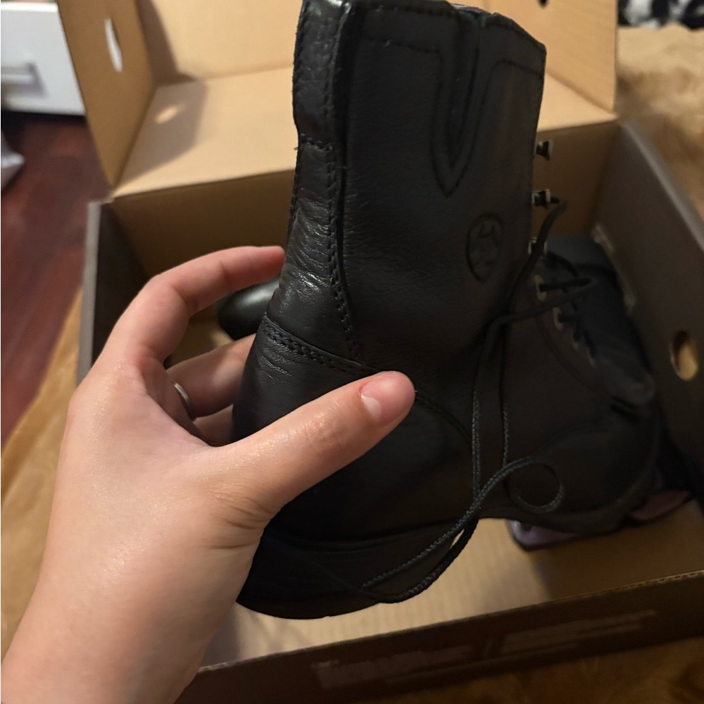 Ariat Black Leather Lace Up Boots - Picture 3 of 7